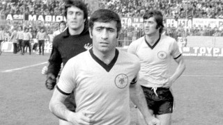 Ο Μίμης Παπαϊωάννου «φόρεσε» τη φανέλα του ΠΑΟΚ πριν της ΑΕΚ