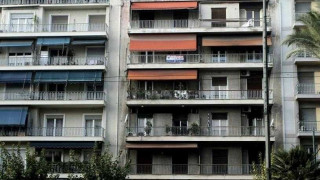 Καλαμαριά: Άδειαζαν σπίτια σκαρφαλώνοντας στα μπαλκόνια