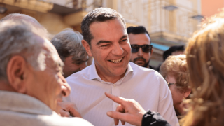 Ο Τσίπρας αποκάλυψε On air τον πολιτικό που θα επέλεγε για να βγει για... ποτάκια