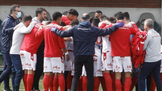 Τα «λιοντάρια» έσπασαν την… πόρτα και ξαναμπήκαν στη «μεγάλη σάλα»