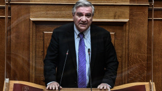 ΠΑΣΟΚ: Παραιτήθηκε ο Καστανίδης «δείχνοντας» Ανδρουλάκη