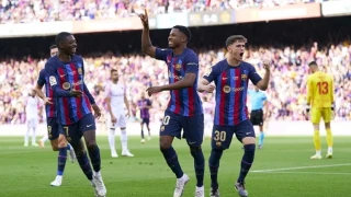 Τριάρα για την Μπάρτσα στο αντίο των Μπουσκέτς, Άλμπα, υποβιβασμός για Εσπανιόλ, στα αστέρια η Σοσιεδάδ