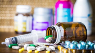 Κόντρα εργαστηριακών γιατρών και φαρμακοποιών για το strep test - Μήνυση από τον ΠΦΣ