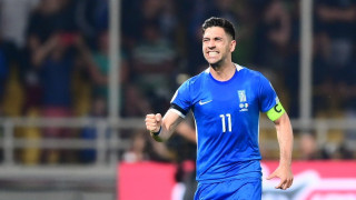 Μπροστά στο σκορ η Ελλάδα με πέναλτι του Μπακασέτα (vid)