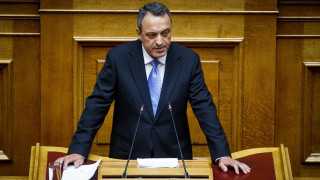 Σπαρτιάτες: Ο Στίγκας διέγραψε τρεις βουλευτές