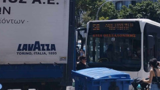Θεσσαλονίκη: Φορτηγό έκλεισε λεωφορείο στη Βενιζέλου, κομφούζιο στην κίνηση
