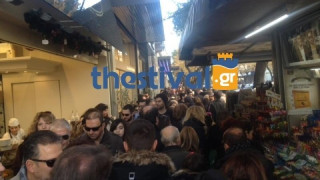 «Βούλιαξε» από κόσμο η κεντρική αγορά της Θεσσαλονίκης 