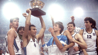 Η βράβευση του Νίκου Γκάλη