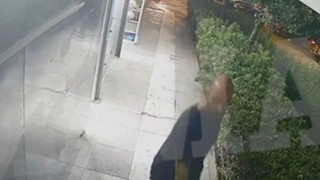 Βίντεο-ντοκουμέντο από τη στιγμή που ο άνδρας «καρφώνει» σύριγγα στην 26χρονη στην Καισαριανή