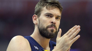 Άμα σε θέλει η μπάλα... (video)