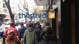 Γέμισε με κόσμο η κεντρική αγορά της Θεσσαλονίκης  