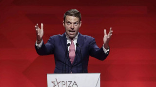 Ζητά δημοψήφισμα για τη διαγραφή των 4 ο Κασσελάκης, μέσω... Facebook