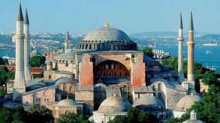 Τούρκος επιστήμονας προειδοποιεί: Η Αγία Σοφία κινδυνεύει να καταρρεύσει