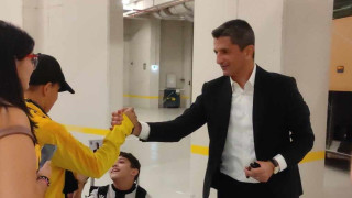 Πολύ όμορφη στιγμή στην OPAP ARENA με Λουτσέσκου και τον μικρό Γιάννη