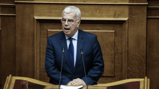 Σιμόπουλος: «Συγγνώμη που σας τα σπάμε με το fly over»