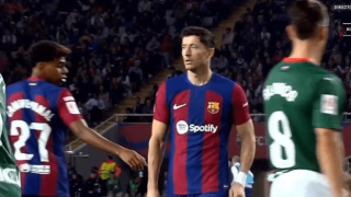 Απίστευτα πράγματα στη Μπαρτσελόνα με τον Λεβαντόφσκι να τα βάζει με τον 16χρονο Λαμίν Γιαμάλ