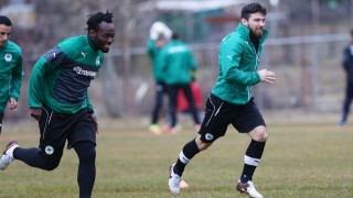 Εκτός με ΠΑΣ Πράνιτς και Εσιέν