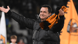 Ατζούν: «Μίλησα με ιδιοκτήτη ελληνικής ομάδας, θέλω να την αγοράσω»