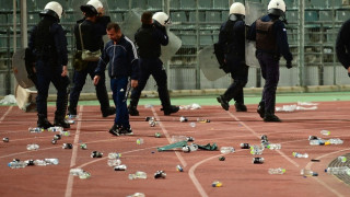 Η βία, η απουσία βούλησης και τα όμορφα τα λόγια τα μεγάλα