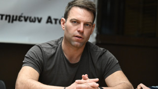 Στέφανος Κασσελάκης: Με βίντεο καλεί όλους τους φίλους του ΣΥΡΙΖΑ να ακούσουν την ομιλία του στο Συνέδριο