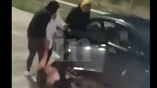 Άγριο επεισόδιο κοντά στα διόδια Αιγίου – Επίθεση νεαρών σε γυναίκα