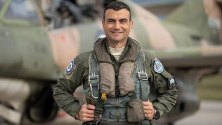 Το «τελευταίο αντίο» στον επισμηναγό Επαμεινώνδα Κωστέα