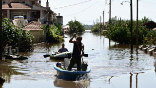 Θεσσαλία: «Μαύρα» Χριστούγεννα για τους πλημμυροπαθείς- «Ζωντανοί νεκροί και ξενιτεμένοι»