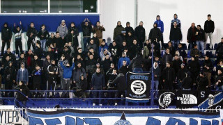 Πανό υπέρ της μετακίνησης οπαδών από τους φίλους του Ατρομήτου (pic)