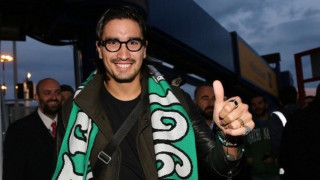 Υπέγραψε ο Σεμπάστιαν Λέτο με το νούμερο 5 στη φανέλα!