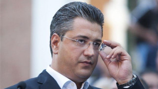 Πρόταση Τζιτζικώστα για κέντρο μετεγκατάστασης προσφύγων