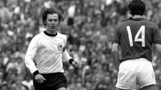 Χατζηνικολάου: «Έχω σοκαριστεί από τον θάνατο του Μπεκενμπάουερ»