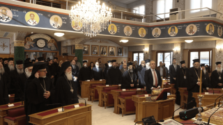 Ιερά Σύνοδος: Ομόφωνο «όχι» για το γάμο και την τεκνοθεσία ομόφυλων ζευγαριών