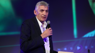 Φασούλας σε Λιόλιο: «Η σιωπή είναι συνενοχή, είσαι υπόλογος!»