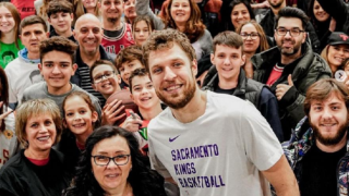 Μπουλς-Κινγκς: 300 Βούλγαροι έδωσαν το «παρών» αλλά ο Βεζένκοφ ήταν στην κερκίδα