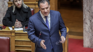 Γεωργιάδης για Κασσελάκη: Είμαι βέβαιος, όταν πηγαίνει με τον Τάιλερ στα Χάμπτονς, το πρώτο που σκέφτεται είναι τα μπλόκα