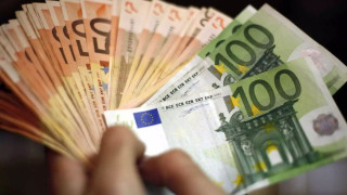 Επίδομα 100 ευρώ: Πότε είναι η «μεγάλη ώρα» της πληρωμής