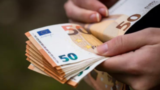«Ανάσα» με έκτακτο επίδομα- Σε ποιους απευθύνεται