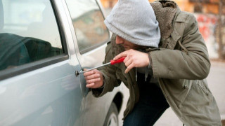 Δύο άτομα προσπάθησαν να διαρρήξουν ΙΧ στην Άνω Πόλη