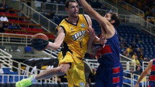 Αποβλήθηκε ο Μαυροκεφαλίδης στο παιχνίδι  Άρης - ΑΕΚ