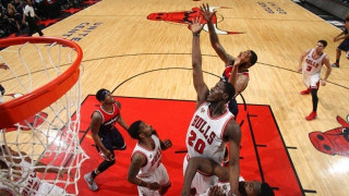 Τους πήρε όλους «παραμάζωμα» ο Τόνι Σνελ!  (video)