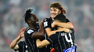 Οι αετοί σε υψηλή «πτήση» ιερού χρέους