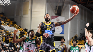 Ο Άρης ξέμεινε από δυνάμεις αλλά κράτησε ψηλά την αξιοπρέπειά του