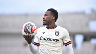 Μπάμπα: «Παίζουμε στο σπίτι μας»