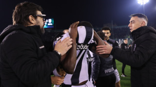 Από το αγκάθι βγαίνει ρόδο