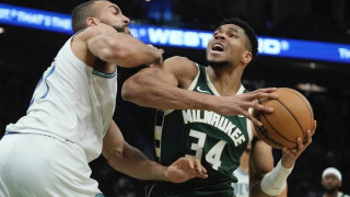 Οι Μπακς ψάχνουν για trade, δεν παραχωρούν τον Αντετοκούνμπο