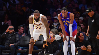 Οι Νάγκετς κέρδισαν τους Λέικερς στην ιστορική βραδιά του ΛεΜπρον