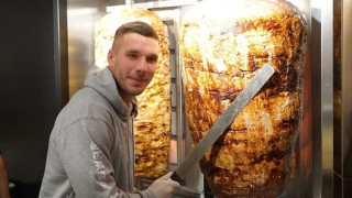Ο Ποντόλσκι έχει 30 εστιατόρια στη Γερμανία και βγάζει περισσότερα από τα συμβόλαιά του ως ποδοσφαιριστής