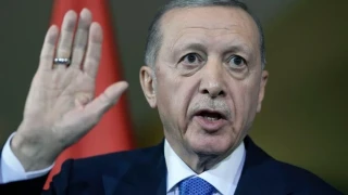 Ταγίπ Ερντογάν: Στο Βερολίνο για το Ολλανδία-Τουρκία
