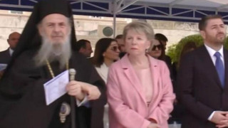 Ακρίτα: Καταγγέλλει την ΕΡΤ ότι την «έκοψε» από τις παρελάσεις