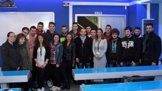 Η «ανάκριση» του Μιχάλη Μπουκουβάλα από σπουδαστές δημοσιογραφίας